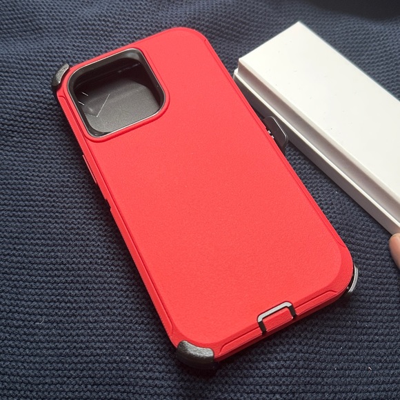 iPhone 15 Pro Max crashproof case - Picture 3 of 12